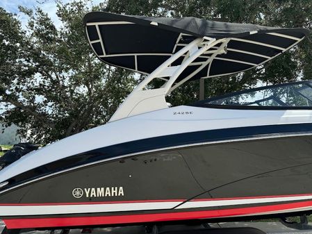 Yamaha-boats 242SE image