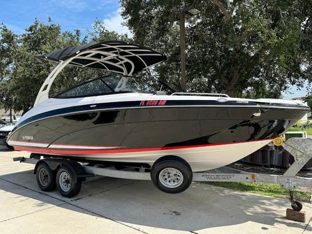 Yamaha-boats 242SE image