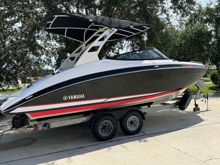 Yamaha-boats 242SE image