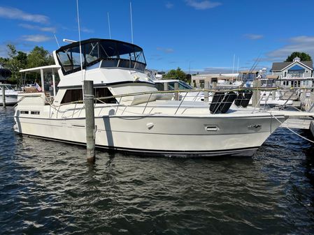 Viking 44 Motor Yacht image