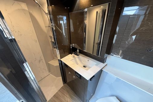 Cruisers Yachts 50 Cantius image