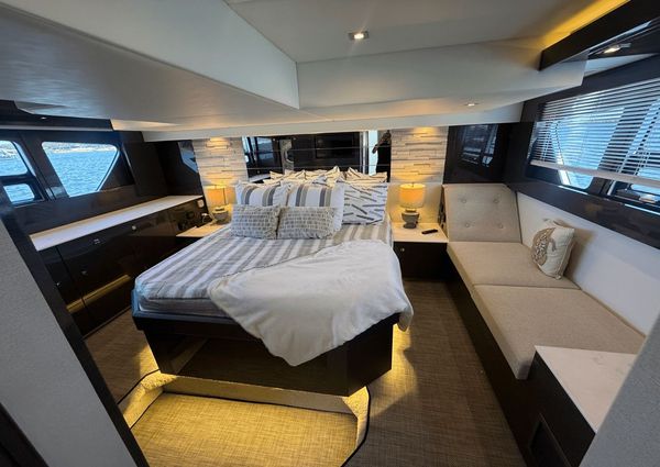 Cruisers Yachts 50 Cantius image