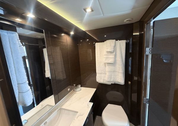 Cruisers Yachts 50 Cantius image