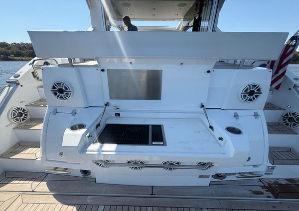 Cruisers Yachts 50 Cantius image