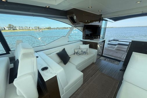 Cruisers Yachts 50 Cantius image