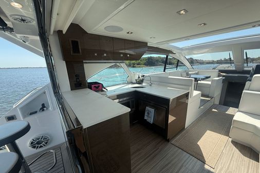 Cruisers Yachts 50 Cantius image