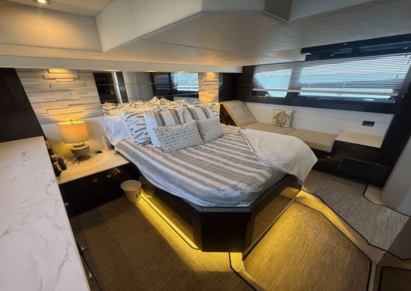 Cruisers Yachts 50 Cantius image