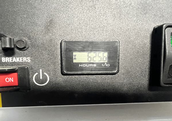 Cruisers Yachts 50 Cantius image