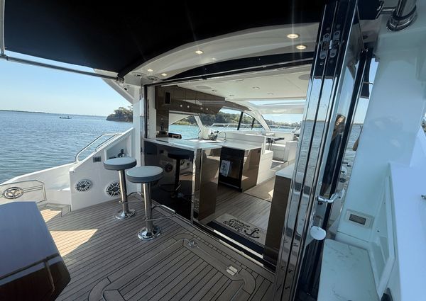 Cruisers Yachts 50 Cantius image