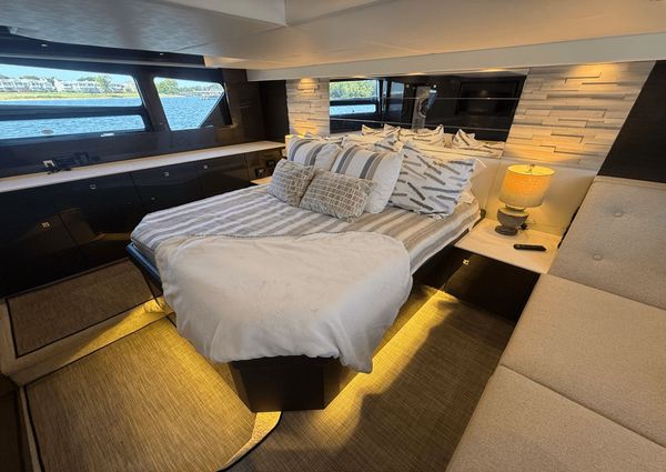 Cruisers Yachts 50 Cantius image