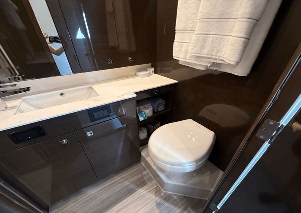 Cruisers Yachts 50 Cantius image