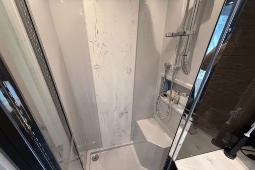 Cruisers Yachts 50 Cantius image