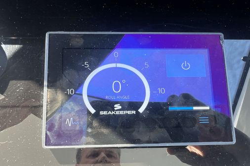 Cruisers Yachts 50 Cantius image