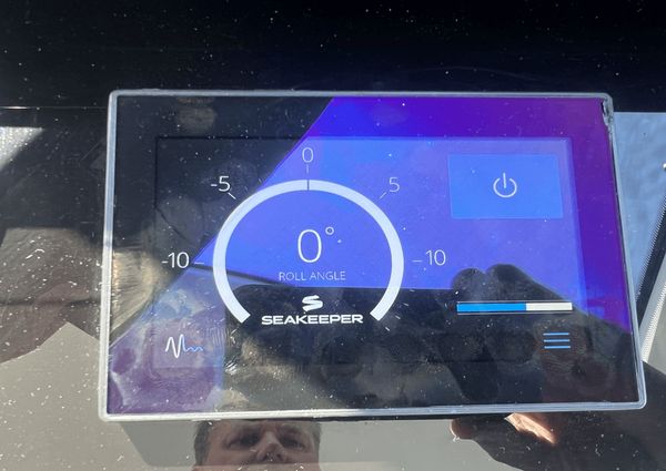 Cruisers Yachts 50 Cantius image