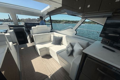 Cruisers Yachts 50 Cantius image