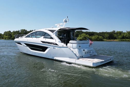 Cruisers Yachts 50 Cantius image