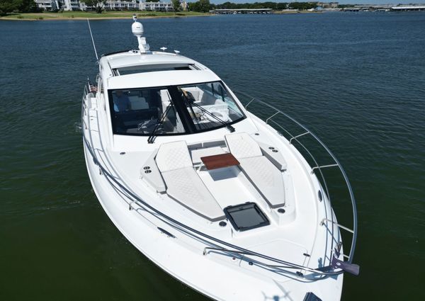 Cruisers Yachts 50 Cantius image