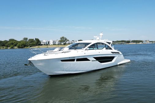 Cruisers Yachts 50 Cantius image
