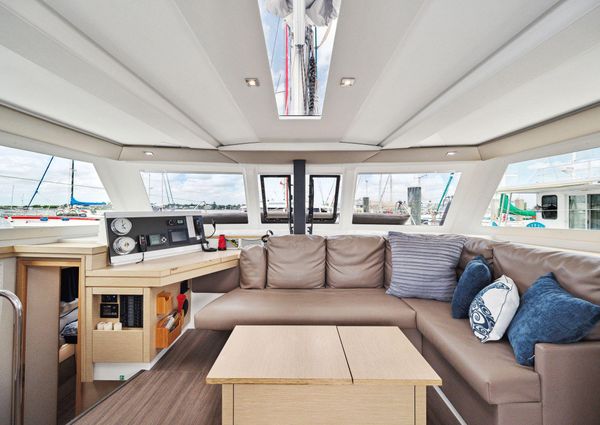 Fountaine Pajot Lucia 40 image