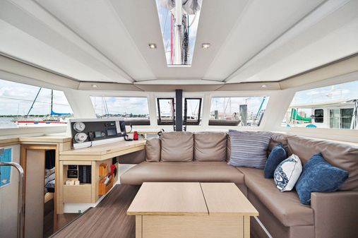 Fountaine Pajot Lucia 40 image