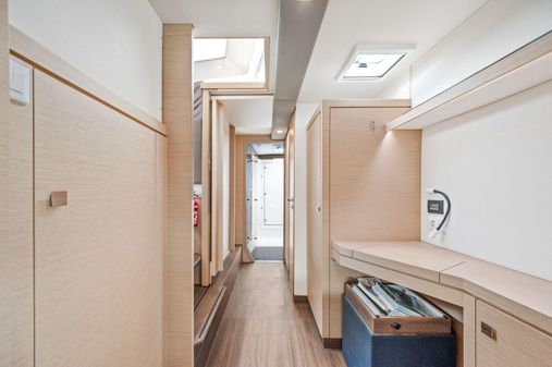 Fountaine Pajot Lucia 40 image