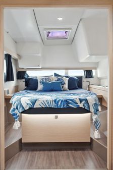 Fountaine Pajot Lucia 40 image