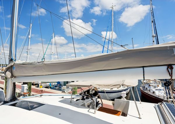 Fountaine Pajot Lucia 40 image