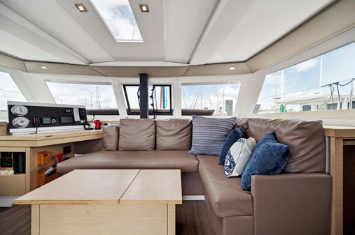 Fountaine Pajot Lucia 40 image