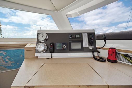 Fountaine Pajot Lucia 40 image