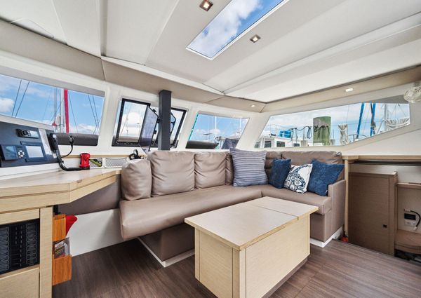 Fountaine Pajot Lucia 40 image