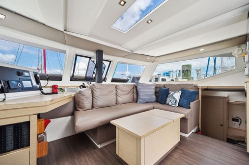 Fountaine Pajot Lucia 40 image