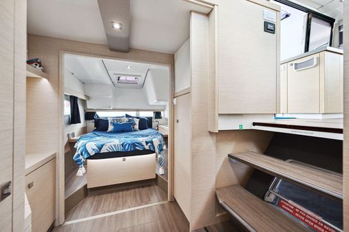 Fountaine Pajot Lucia 40 image