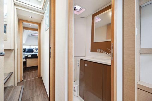 Fountaine Pajot Lucia 40 image