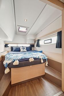 Fountaine Pajot Lucia 40 image