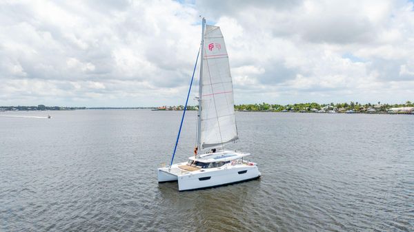 Fountaine Pajot Lucia 40 image