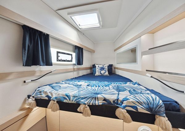 Fountaine Pajot Lucia 40 image