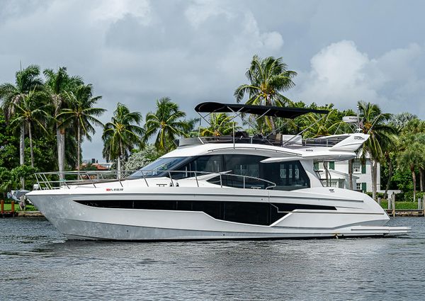 Galeon 500 Fly image