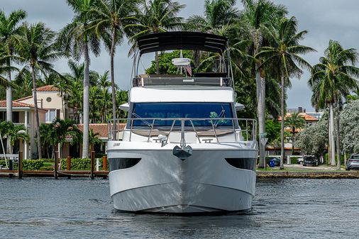 Galeon 500 Fly image