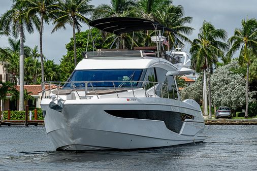 Galeon 500 Fly image