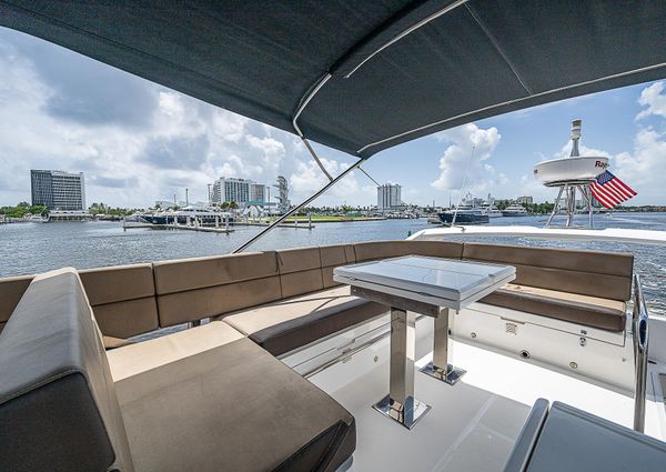 Galeon 500 Fly image