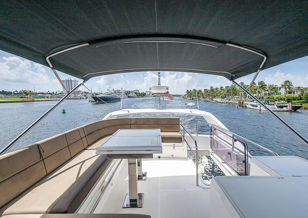 Galeon 500 Fly image