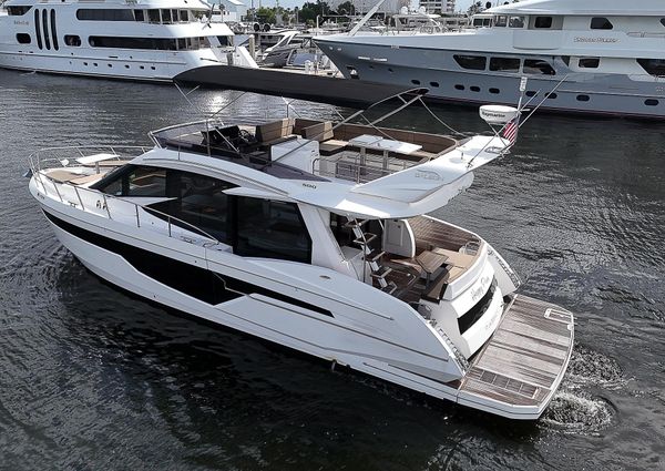 Galeon 500 Fly image