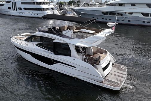 Galeon 500 Fly image