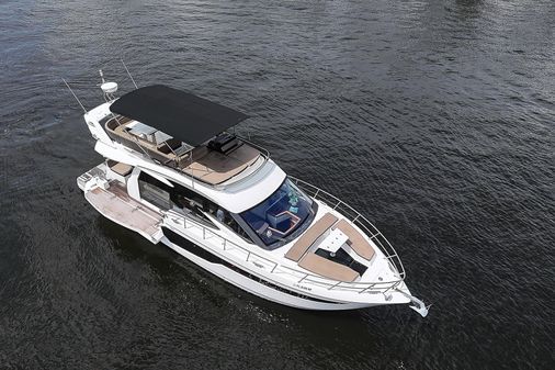 Galeon 500 Fly image