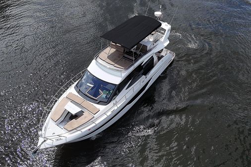 Galeon 500 Fly image