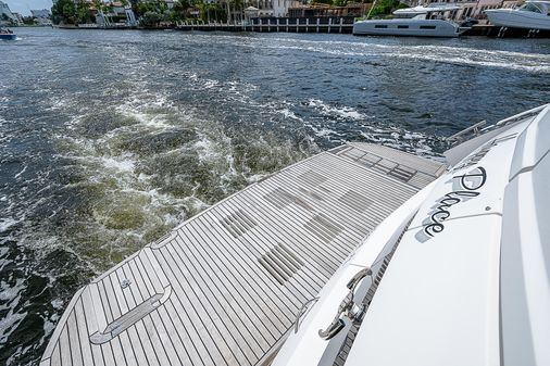 Galeon 500 Fly image