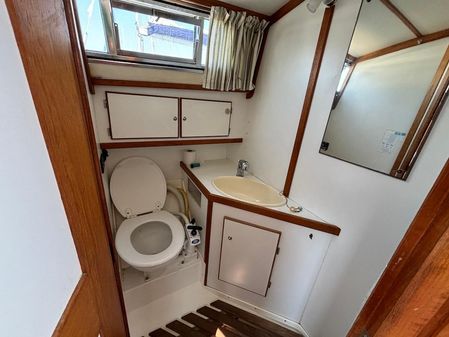 Swordsman 37 Aft Cabin image