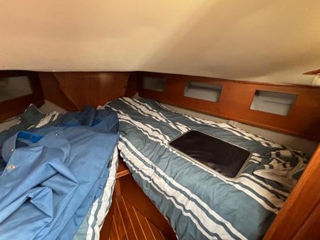 Swordsman 37 Aft Cabin image