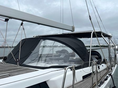 Hanse 588 image