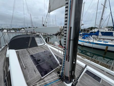 Hanse 588 image